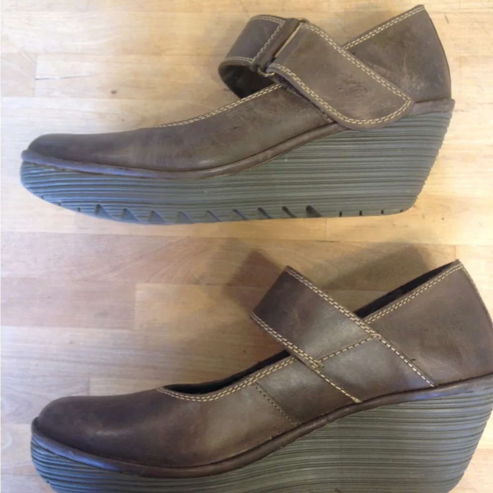 Fly London Wedge Maryjane - Picture 3 of 6